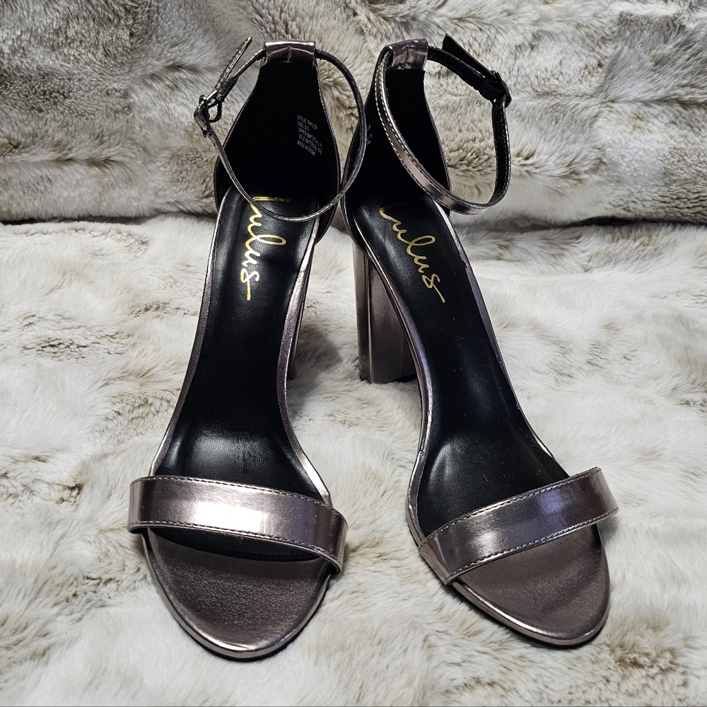 Lulu's Metallic Heeled Sandals - Silver/Gun Metal‎
